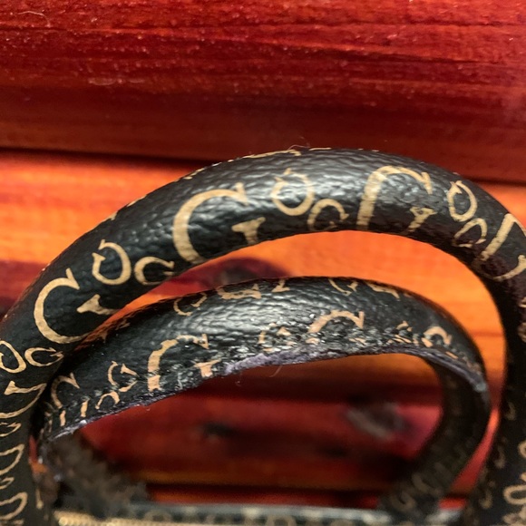 Guess Bag - Picture 8 of 13